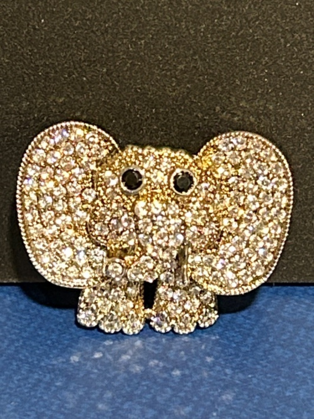 Source Unknown Gold-Tone Elephant Brooch with Clear Crystals
